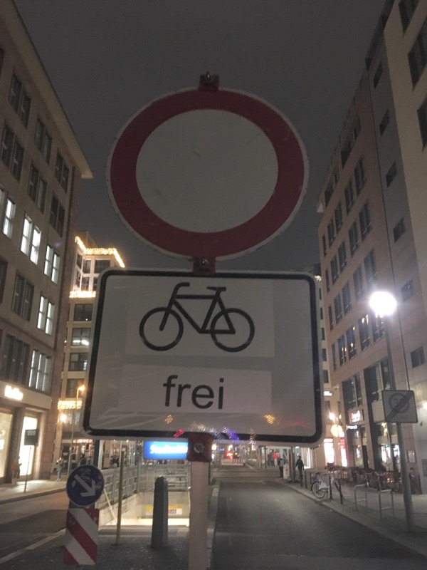 Weihnachtsstimmung auf der Friedrichstraße