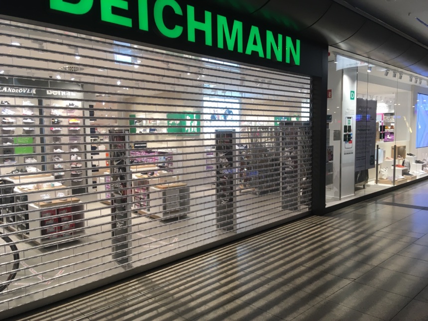 Im Hauptbahnhof Leipzig viele Läden weiter zu