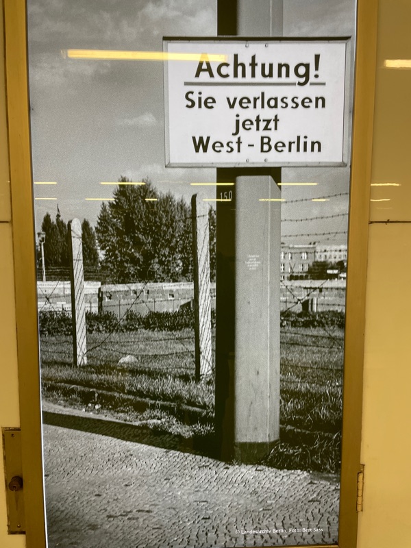 
Historische Aufnahmen im Bahnhof Potsdamer Platz