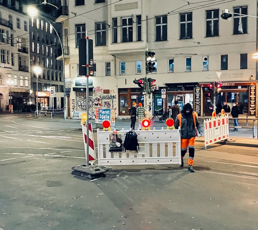 Oranienburger Straße ab Friedrichstraße gesperrt